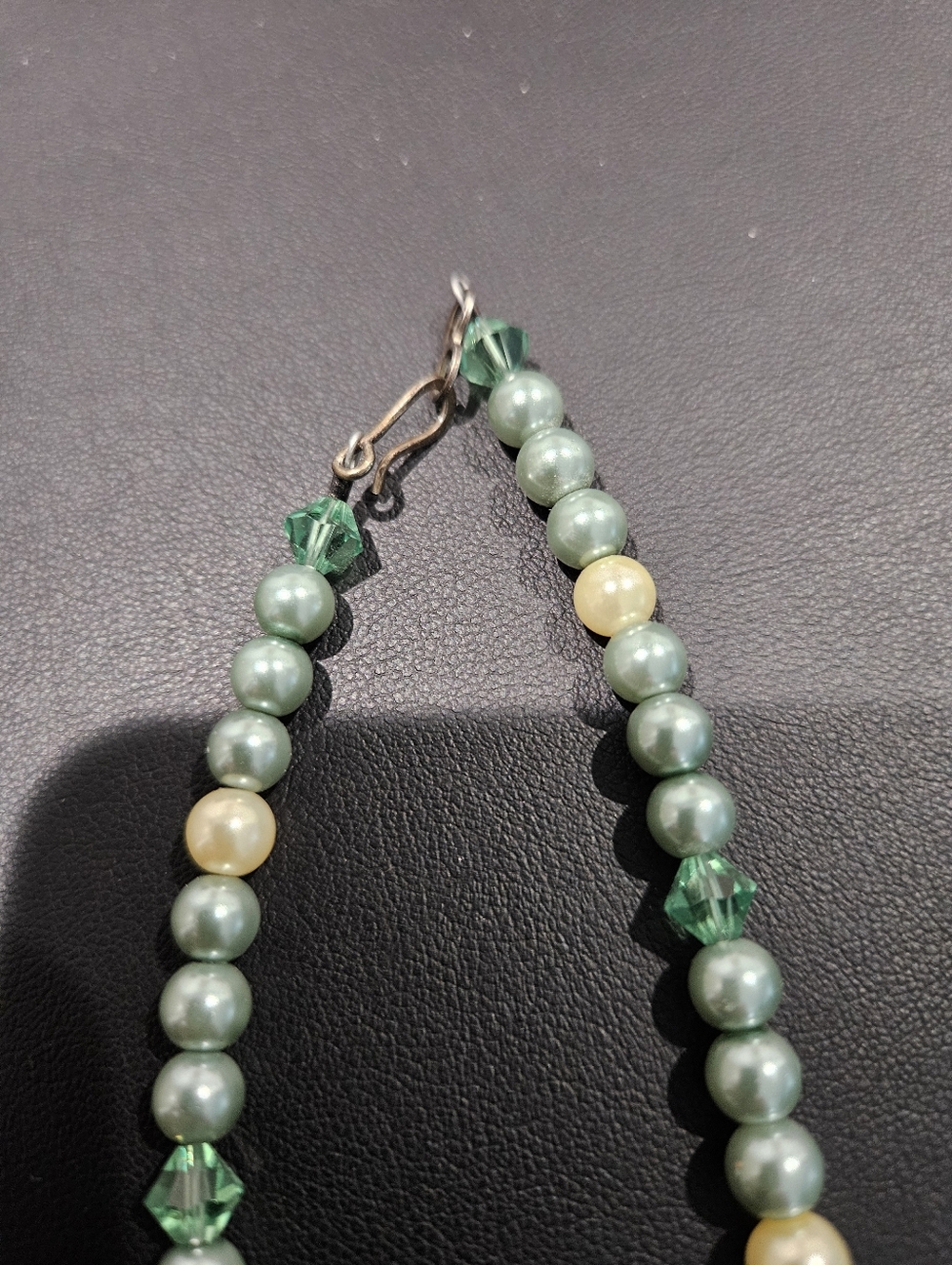 Green Beaded Statement Necklace - Unbranded - Picture 3 of 3